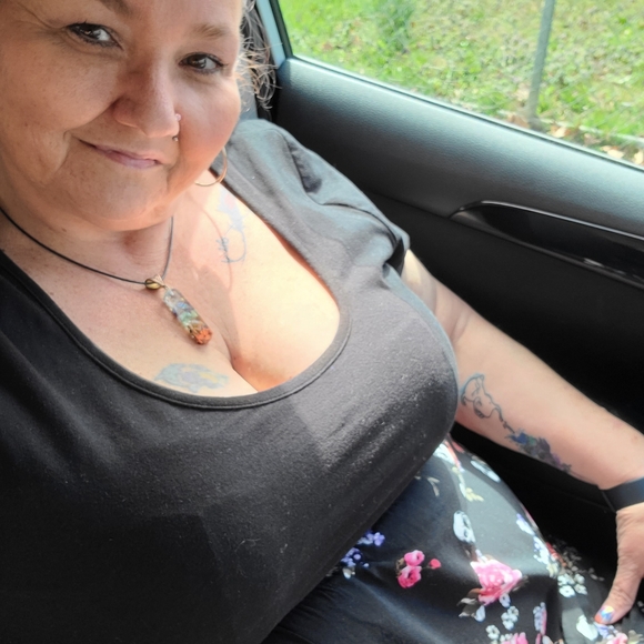 Meet your Posher, Sabrina - Picture 3 of 4